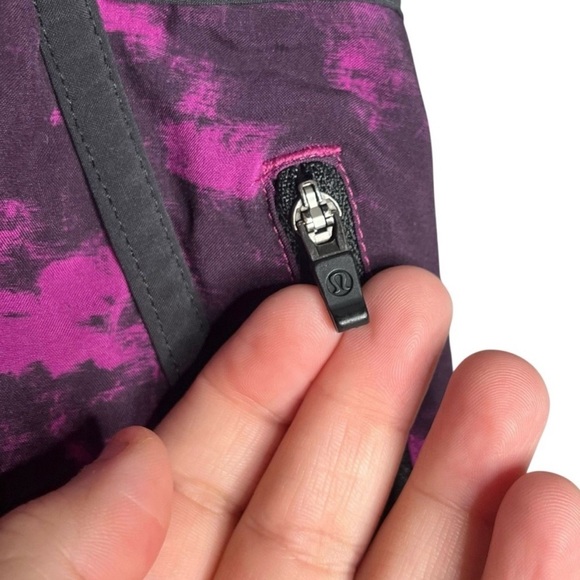 Lululemon Tracker Short III 4-way Stretch In Plum Black/Black Size 12 - Picture 7 of 7